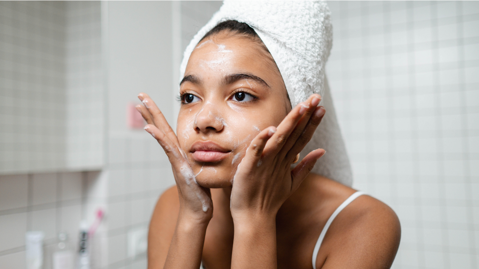 How to care for combination skin - ishga Australia